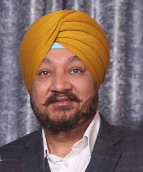 Mr Davinder Singh